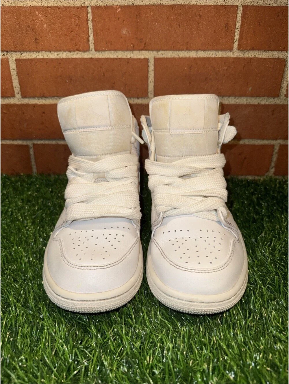 Size 8.5 - Jordan 1 Mid Triple White